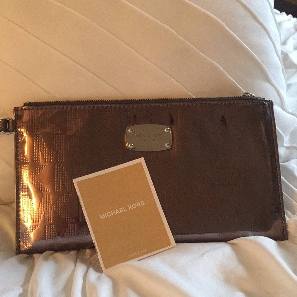 Michael Kors Wristlet